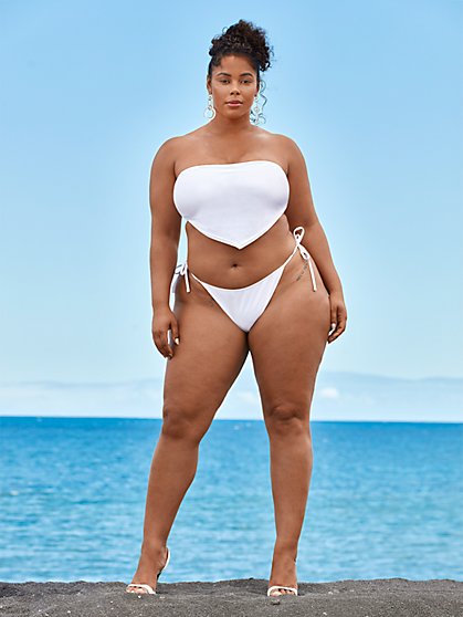 Plus Size Swimwear: Swimsuits, Bikinis 