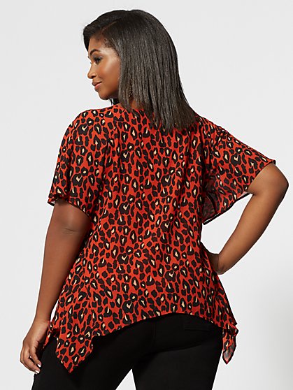 plus size red leopard print top