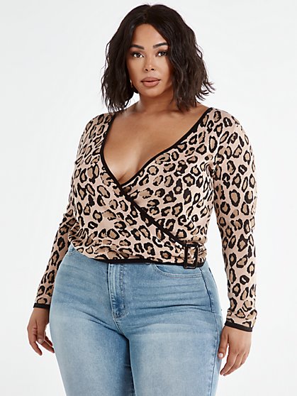 fashion to figure tops
