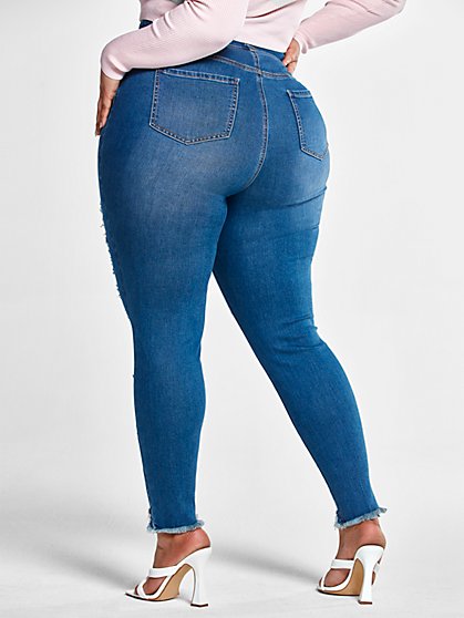 high waisted jeans curvy figure