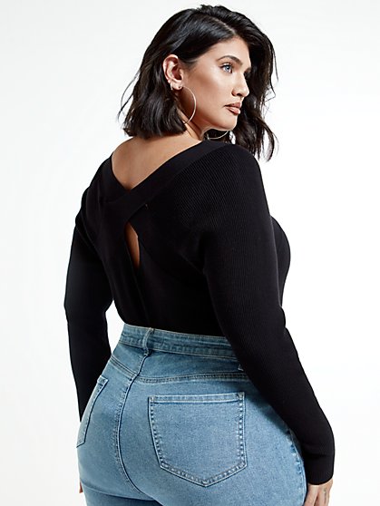 fashion to figure tops