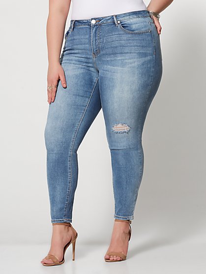 Plus Size Mid-Rise Skinny Jeans - Light Wash - Fashion To Figure