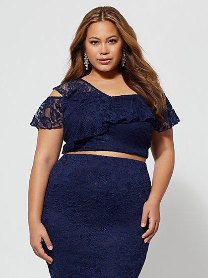 Plus Size Paris One-Shoulder Crop Top - Fashion To Figure